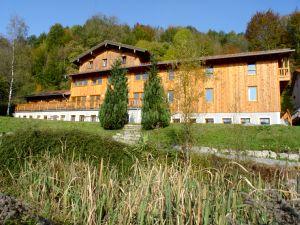 Seminarhaus von der Talseite betrachtet